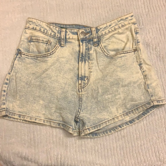 Wild fable size 4 light wash jean shorts
